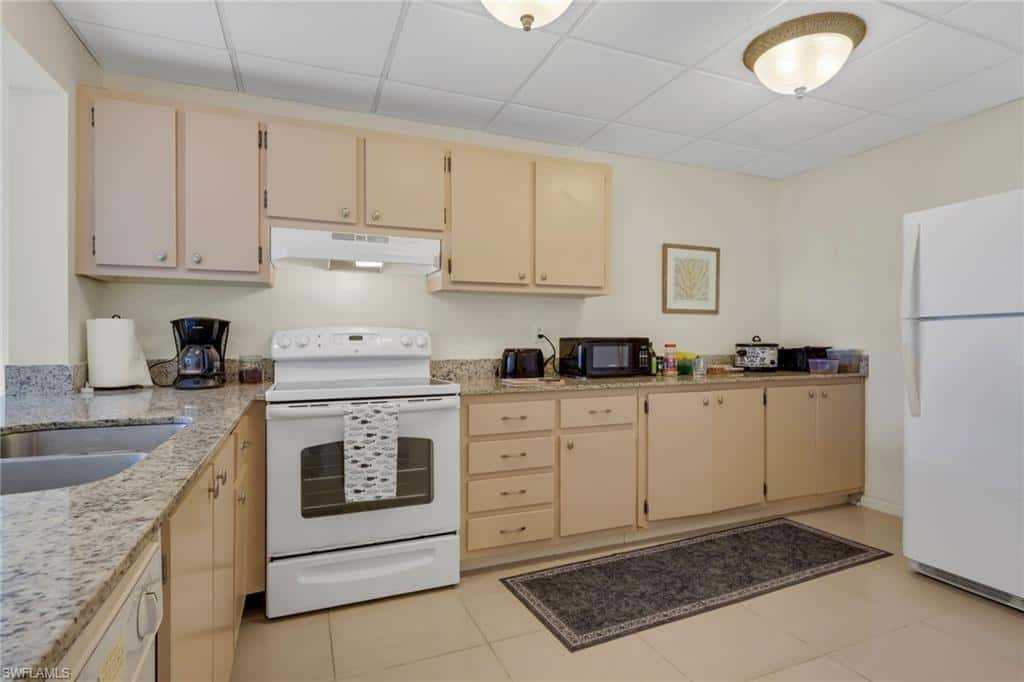 1057 Forest Lakes Dr #1208, Naples, photo 7