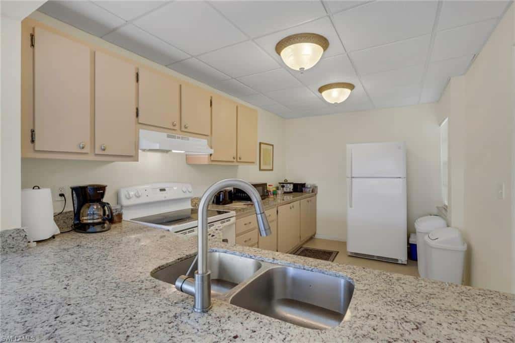 1057 Forest Lakes Dr #1208, Naples, photo 8