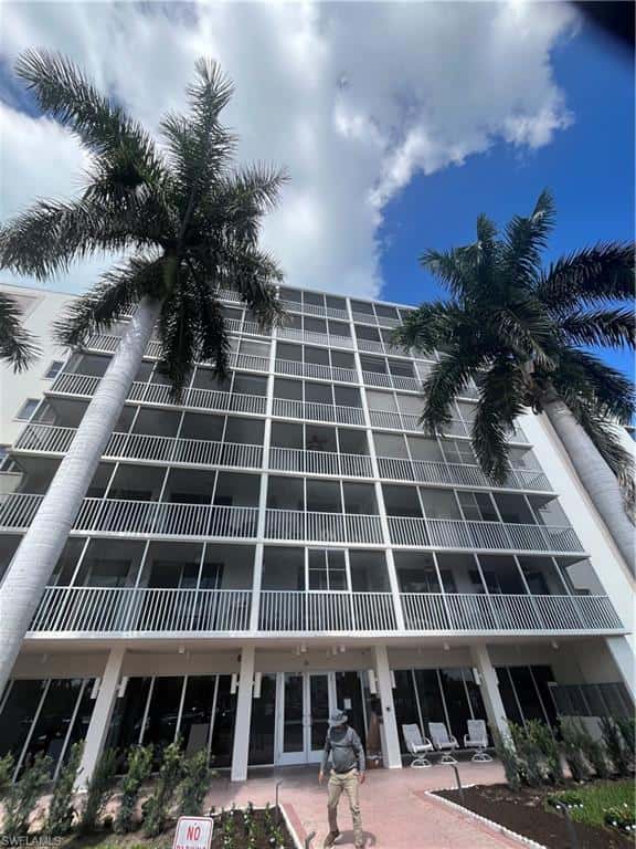3 Bluebill Ave #207, Naples, photo 7