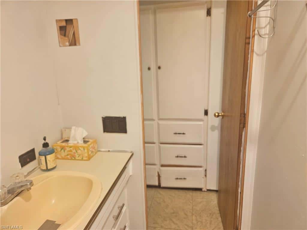 12 Aquamarine Ave #12q, Naples, photo 44