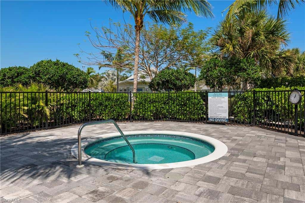 8897 Redonda Dr, Naples, photo 32