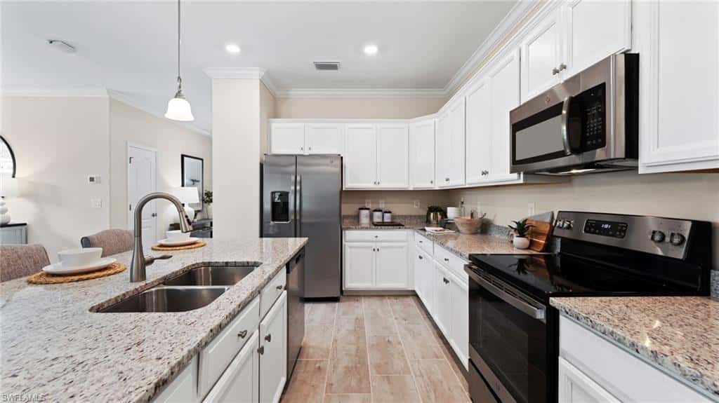 5187 Sugarwood Dr, Naples, photo 9