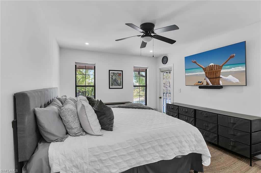 5245 Treetops Dr, Naples, photo 12