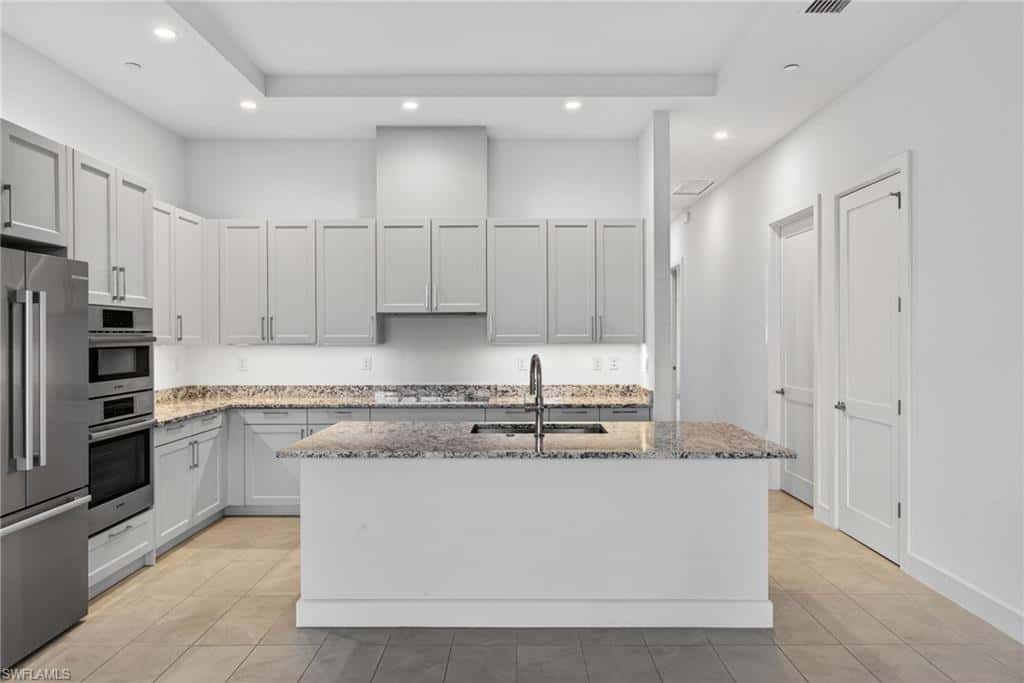 4142 Bay Beach Ln #205, Fort Myers Beach, photo 9