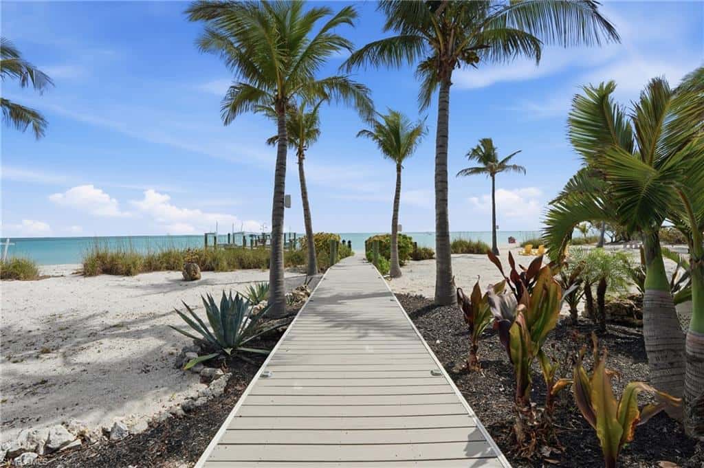 211 Kingfisher Dr, Captiva, photo 49