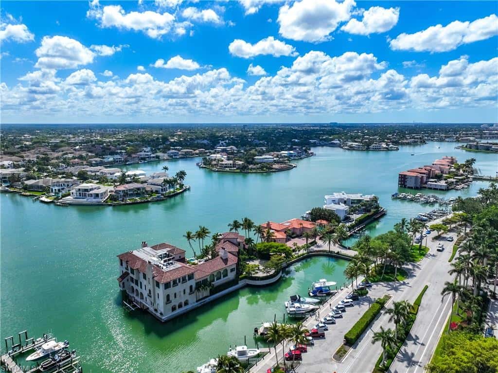 4041 Gulf Shore Blvd #1007, Naples, photo 38