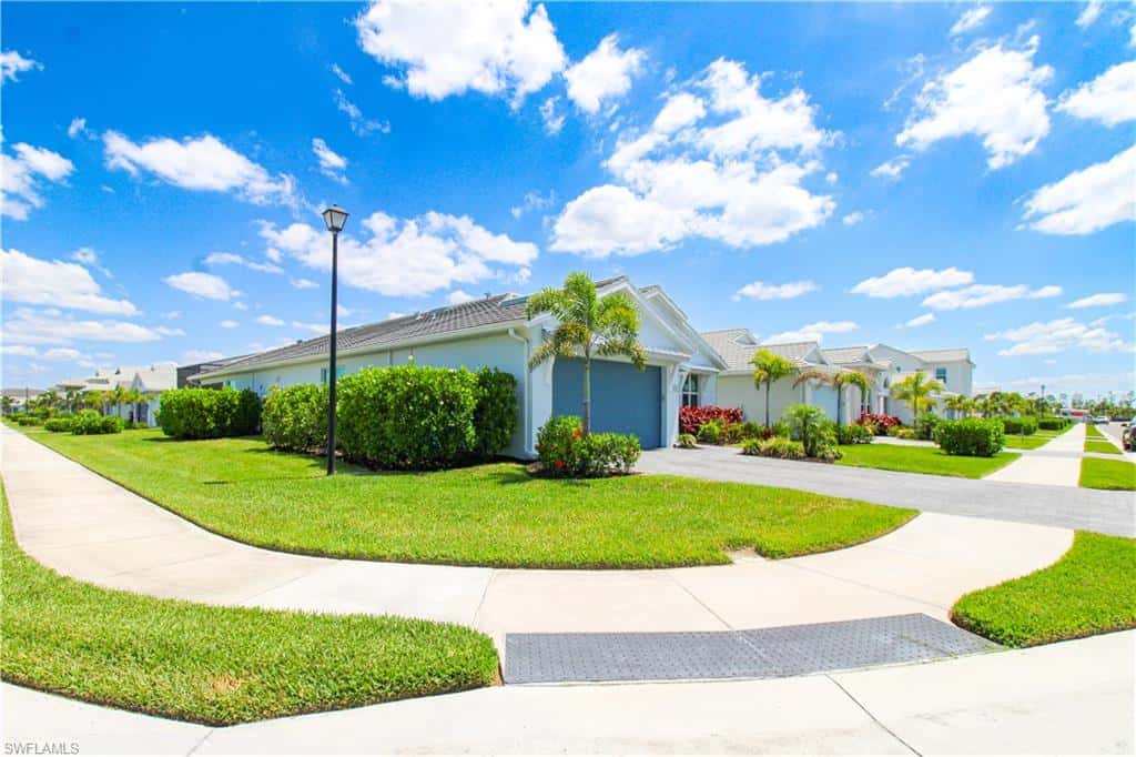 9241 Cayman Dr, Naples, photo 5