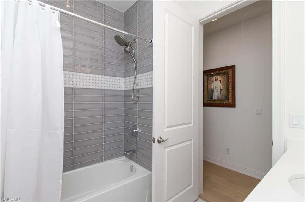 9241 Cayman Dr, Naples, photo 35