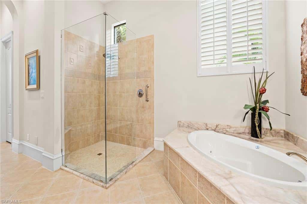 18071 Lagos Way, Naples, photo 36