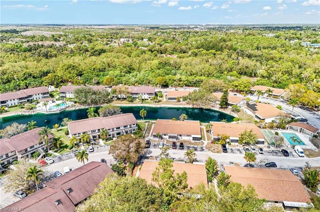 5322 Treetops Dr #i, Naples, photo 13
