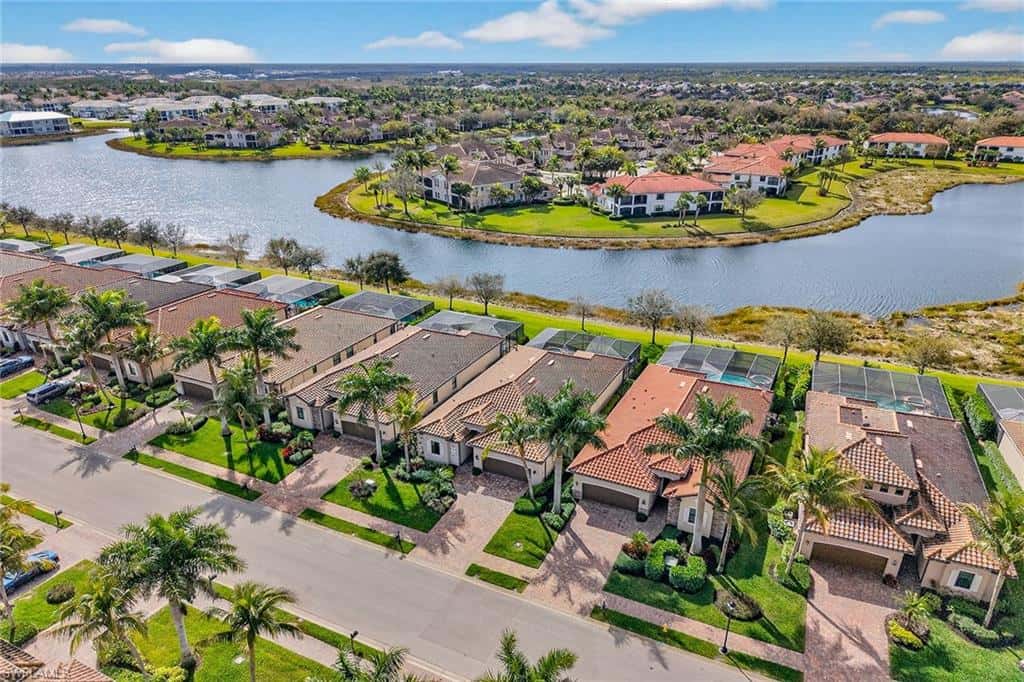 3001 Aviamar Cir, Naples, photo 33