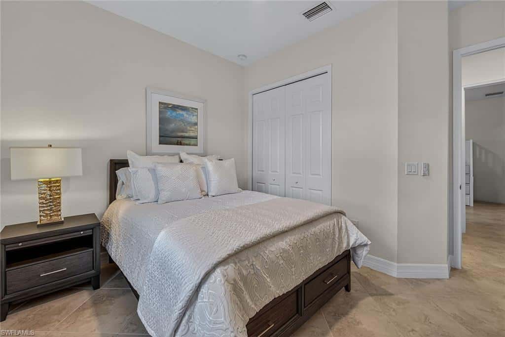 3001 Aviamar Cir, Naples, photo 19