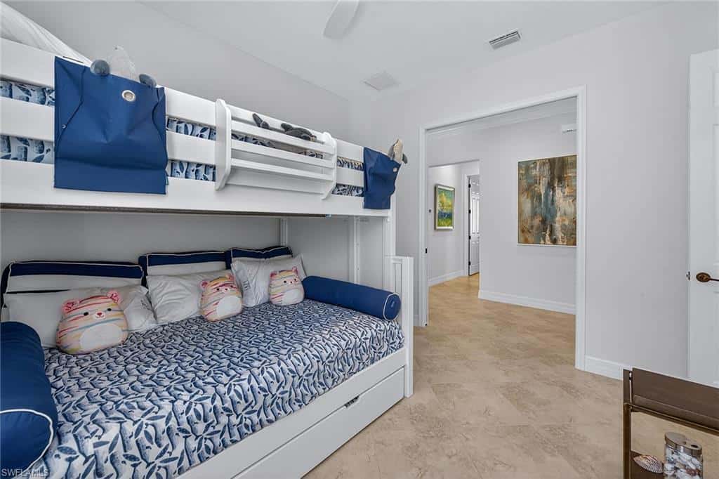 3001 Aviamar Cir, Naples, photo 21