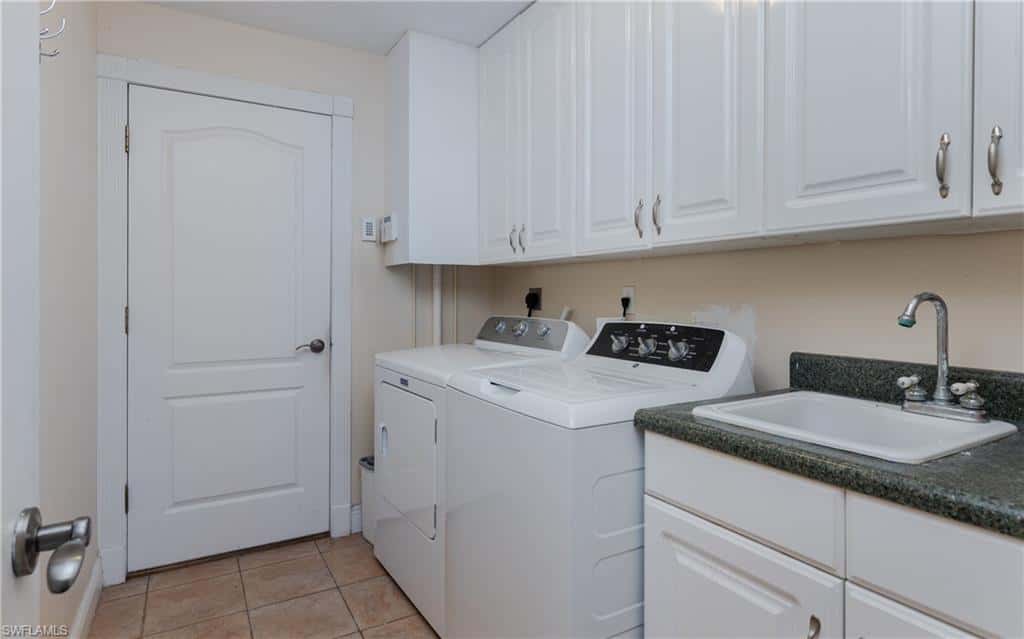 2374 Coral Point Dr, Cape Coral, photo 31