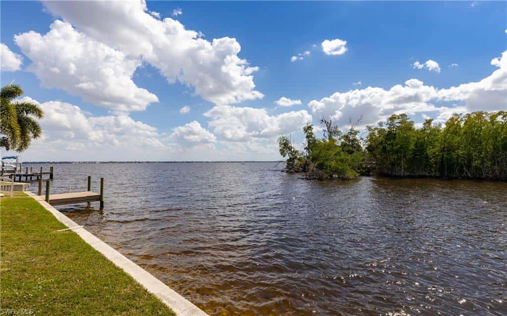 2374 Coral Point Dr, Cape Coral, photo 39