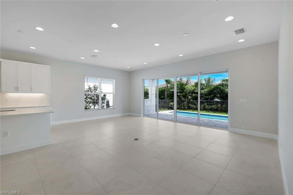 2741 Durham Cir, Naples, photo 10