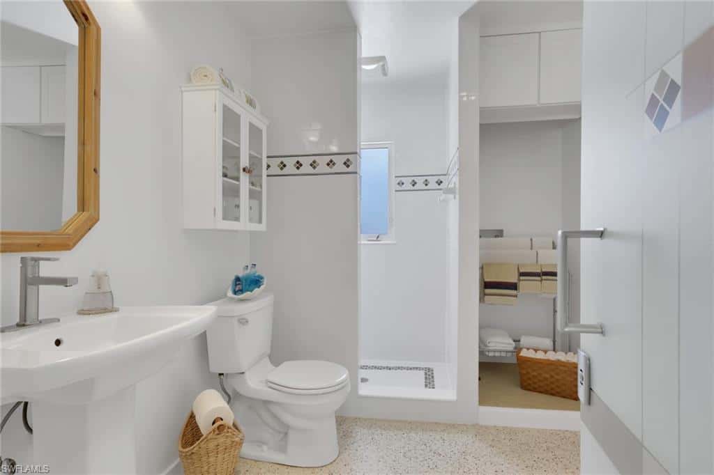 1290 Venetian Way, Naples, photo 27