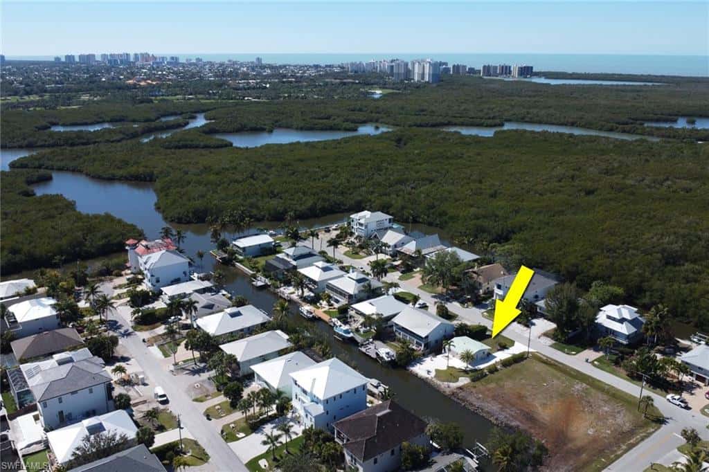 1290 Venetian Way, Naples, photo 43