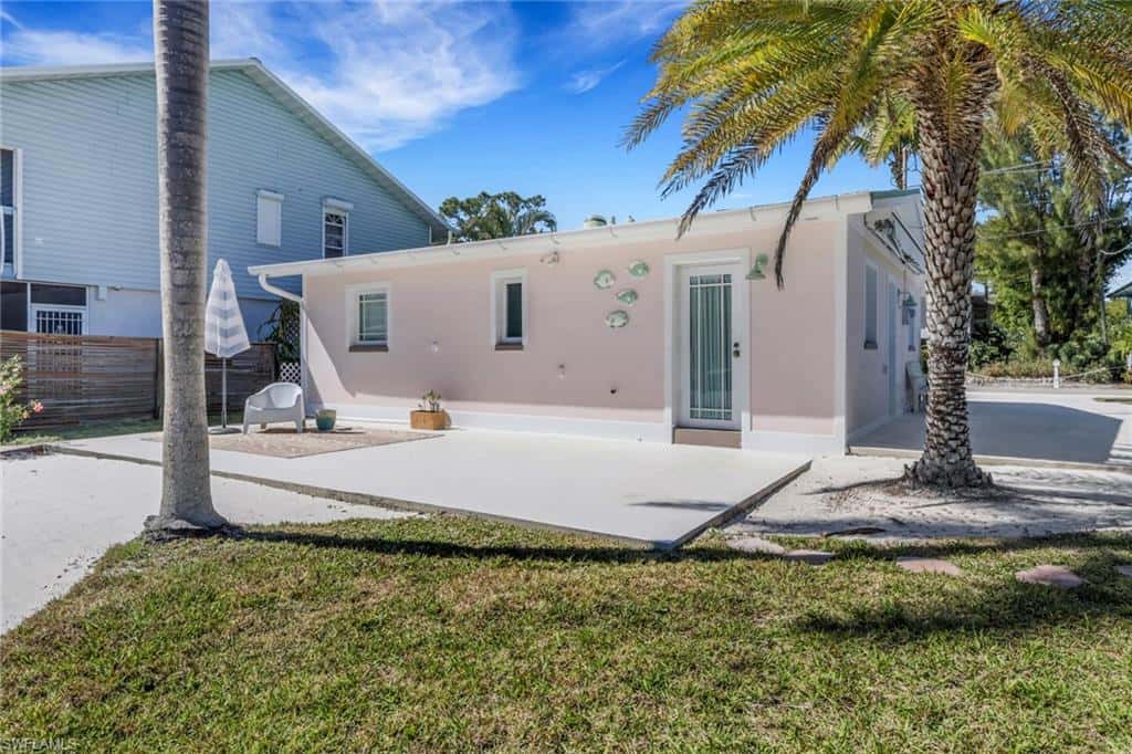 1290 Venetian Way, Naples, photo 32