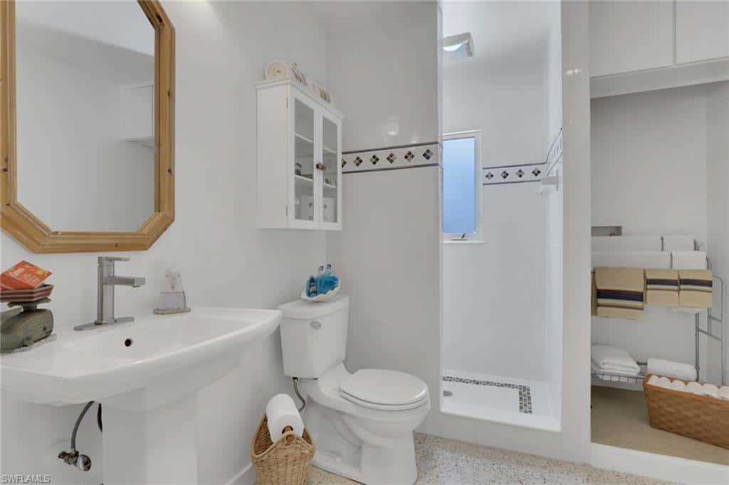 1290 Venetian Way, Naples, photo 28