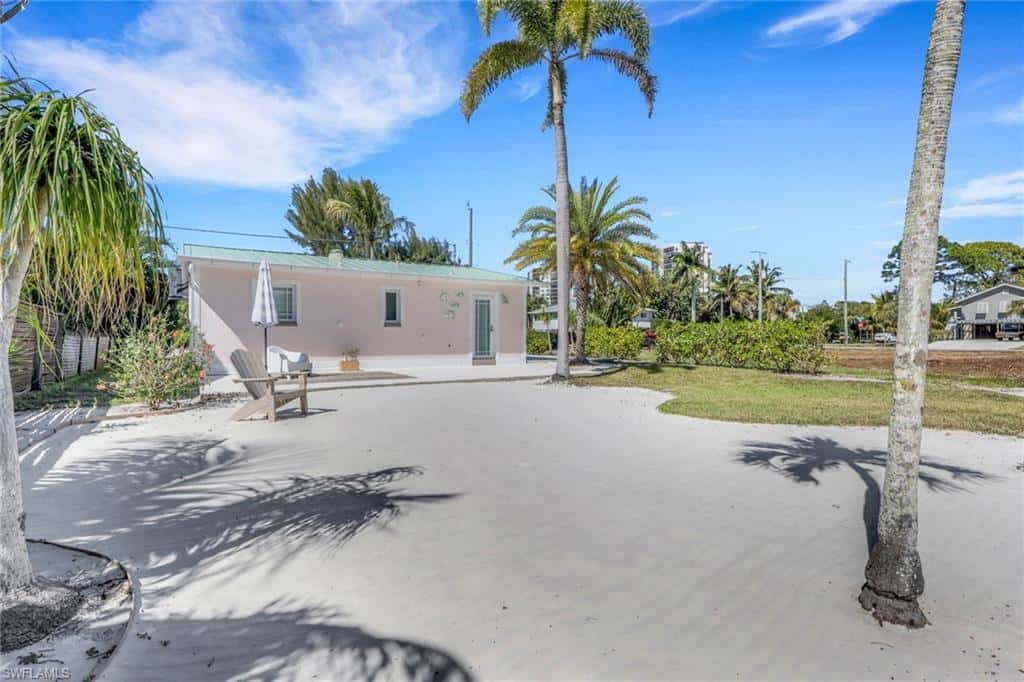 1290 Venetian Way, Naples, photo 34