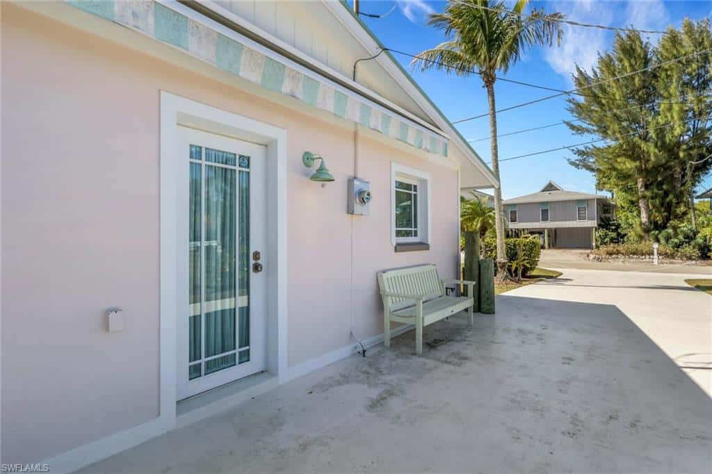 1290 Venetian Way, Naples, photo 33