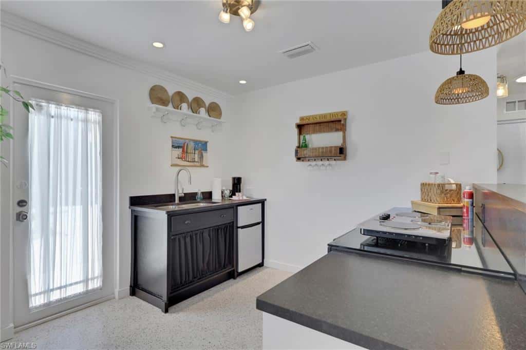 1290 Venetian Way, Naples, photo 14