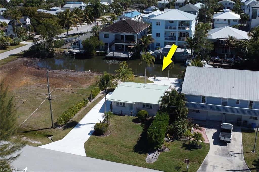 1290 Venetian Way, Naples, photo 48