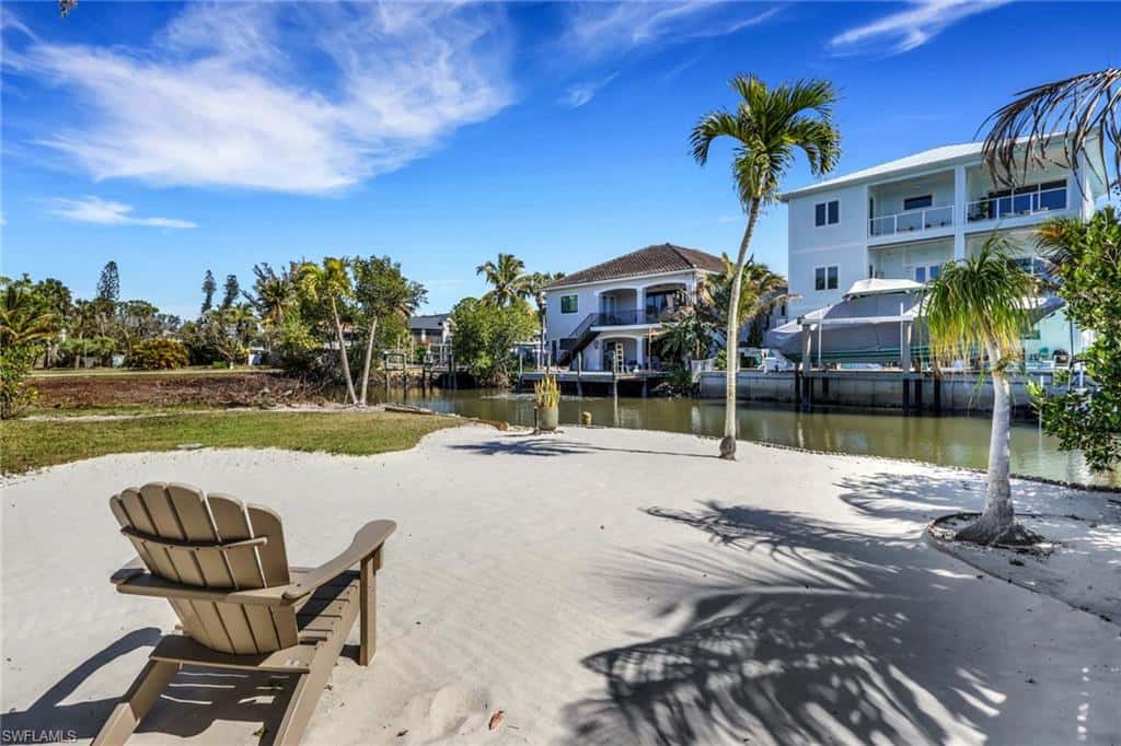 1290 Venetian Way, Naples, photo 35