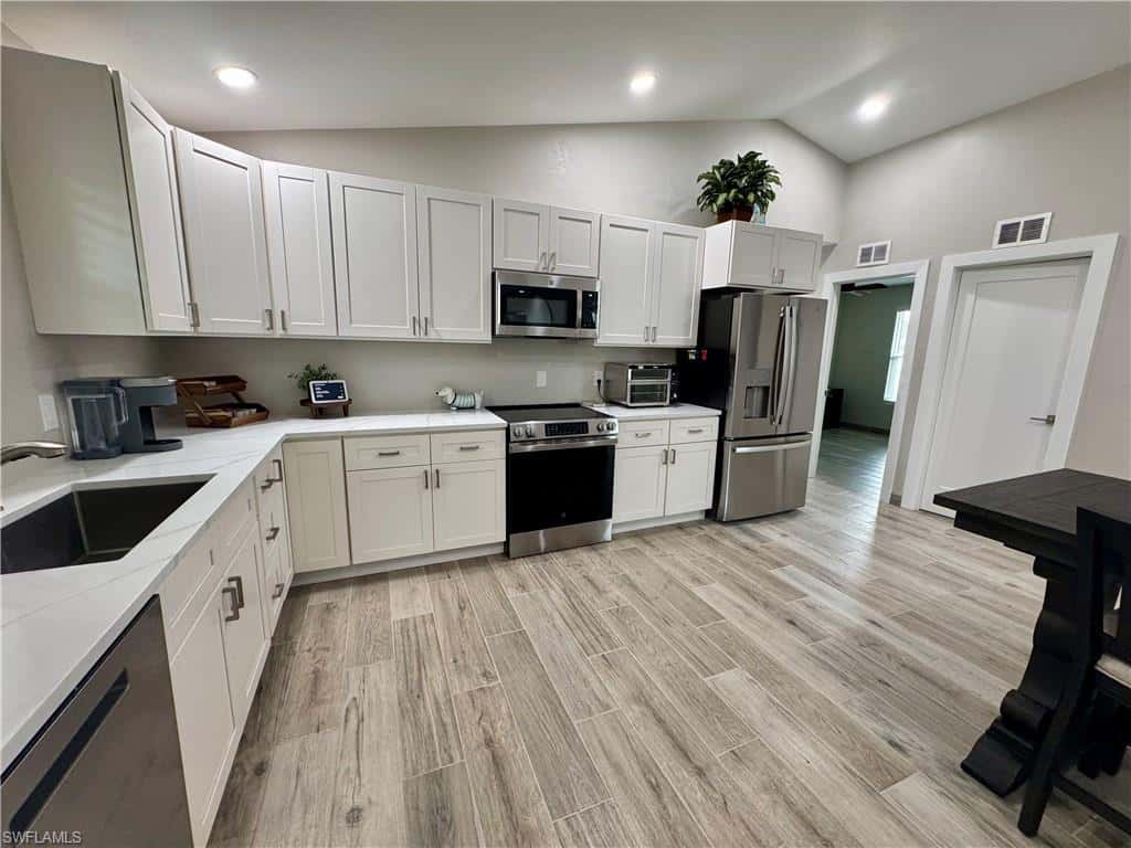27431 Dortch Ave, Bonita Springs, photo 6