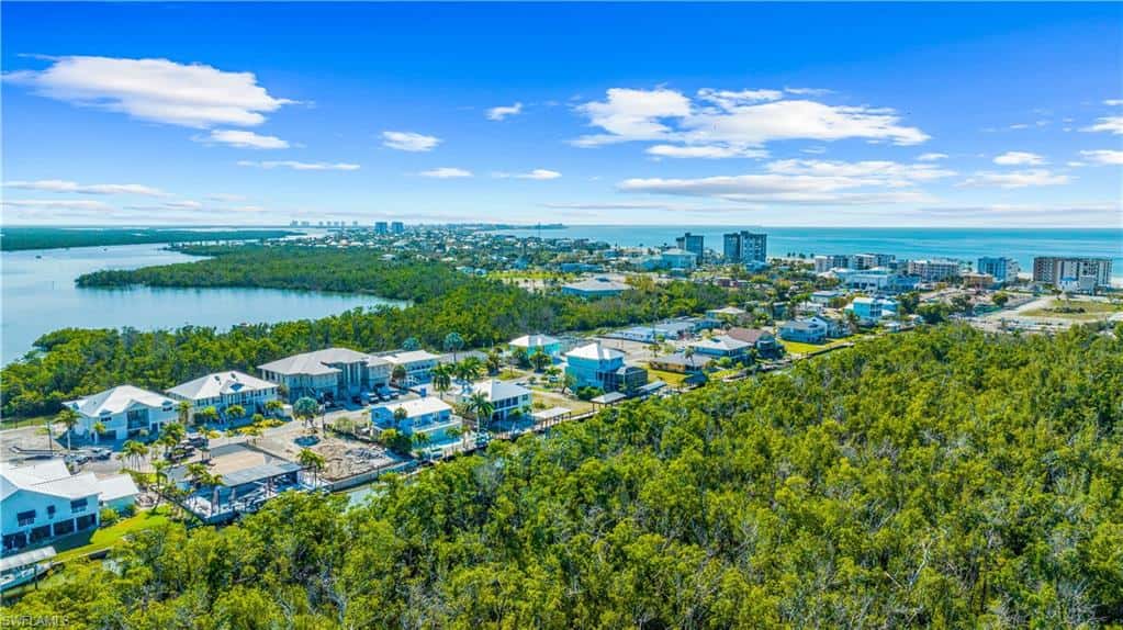 345 Mango St #406, Fort Myers Beach, photo 6