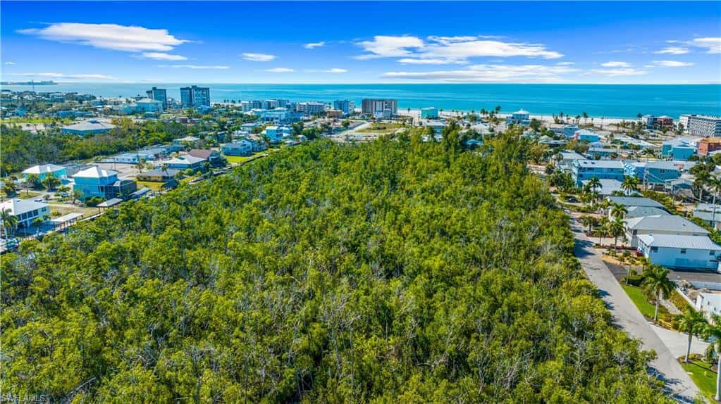345 Mango St #406, Fort Myers Beach, photo 9