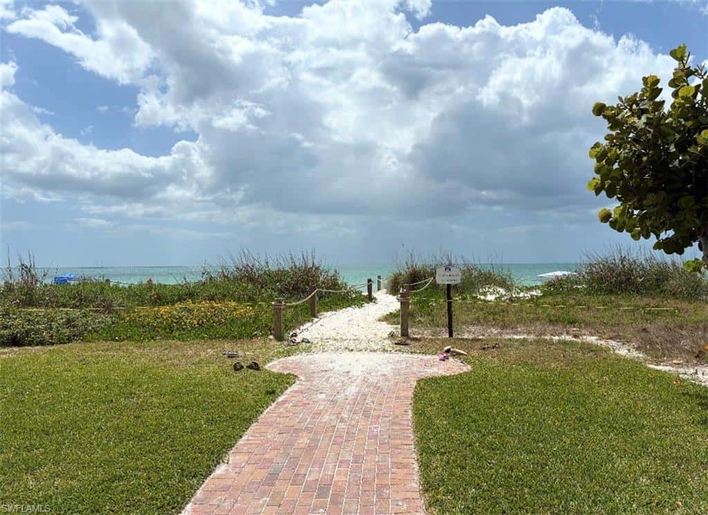 3300 Binnacle Dr #205, Naples, photo 34
