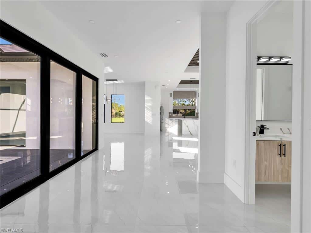 910 Golden Gate Blvd, Naples, photo 23