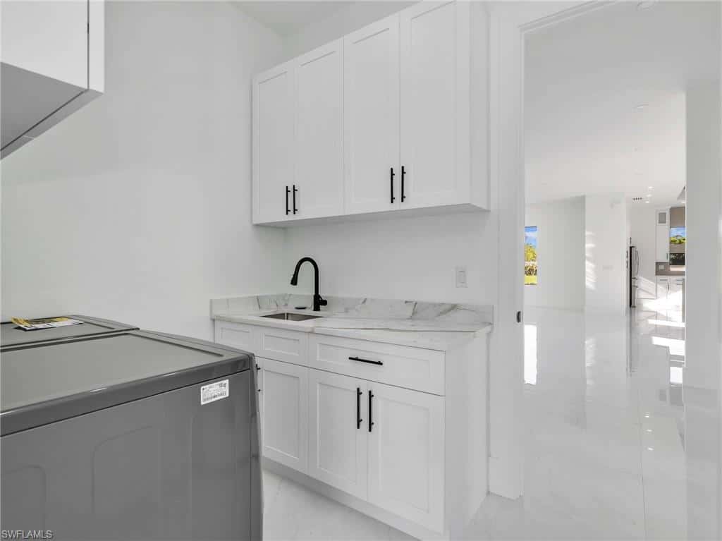 910 Golden Gate Blvd, Naples, photo 46