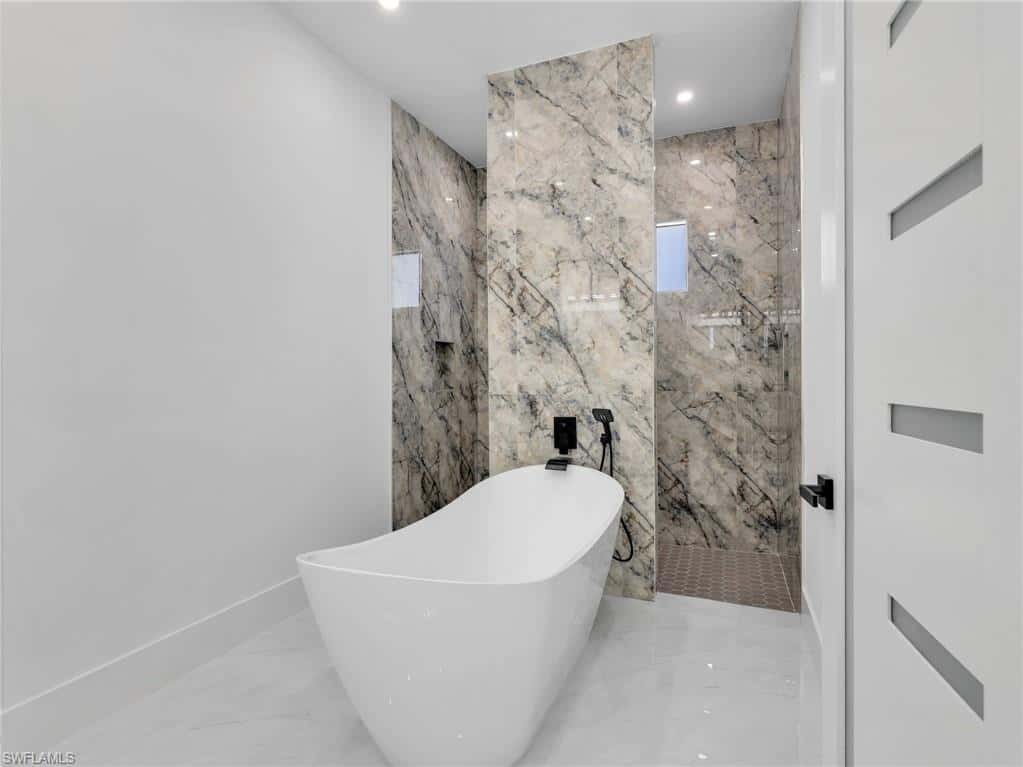 910 Golden Gate Blvd, Naples, photo 28