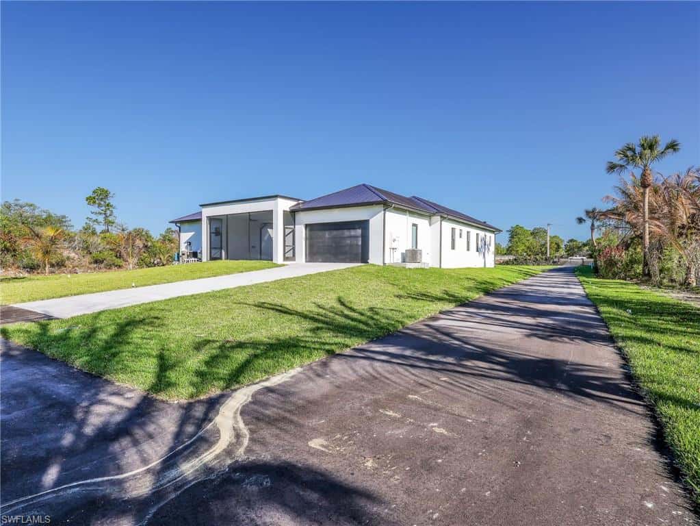 910 Golden Gate Blvd, Naples, photo 5