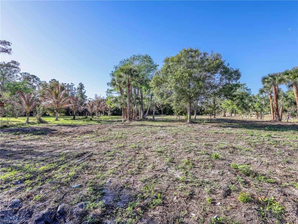 910 Golden Gate Blvd, Naples, photo 49