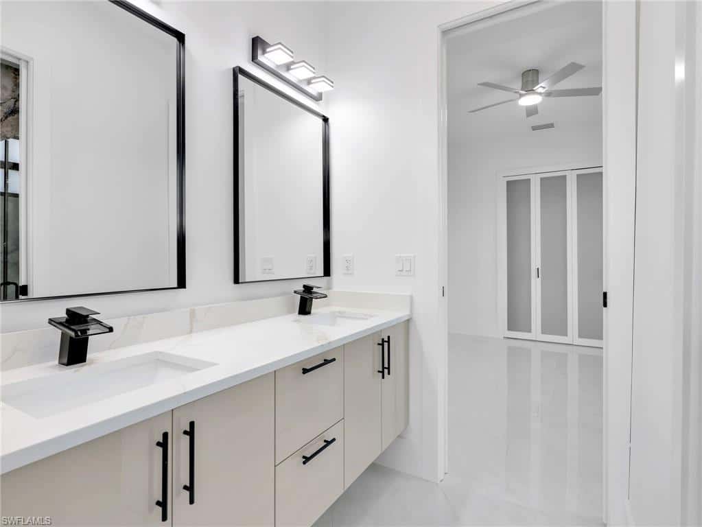 910 Golden Gate Blvd, Naples, photo 41