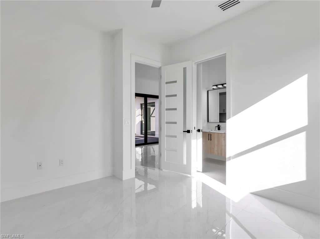 910 Golden Gate Blvd, Naples, photo 37