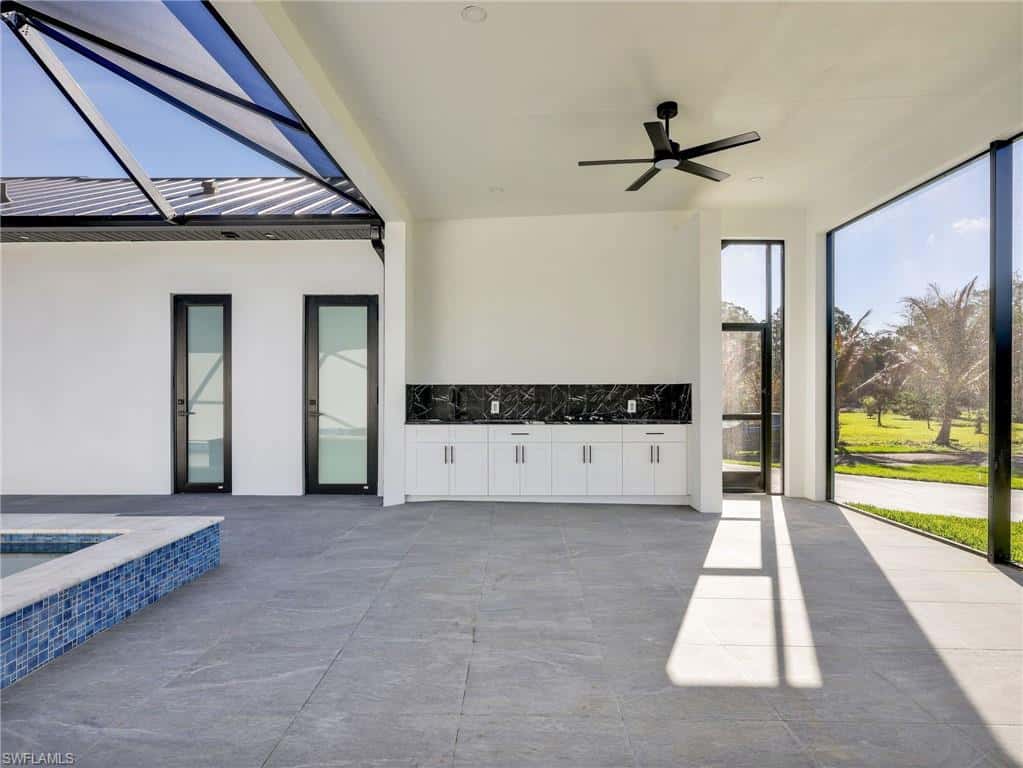 910 Golden Gate Blvd, Naples, photo 35
