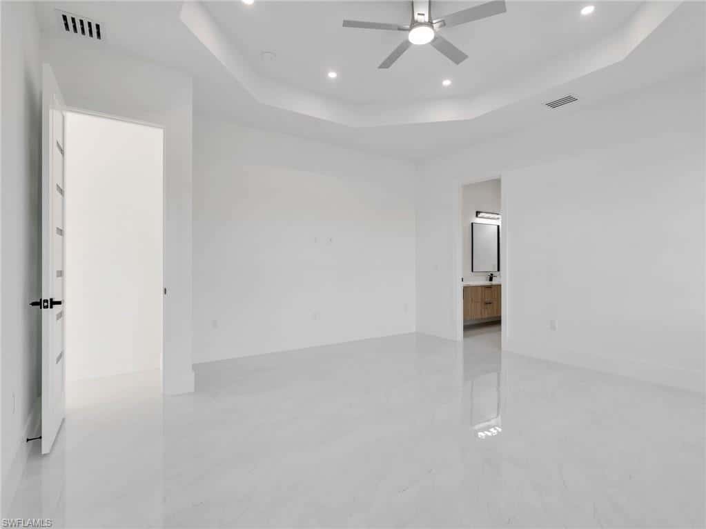 910 Golden Gate Blvd, Naples, photo 25