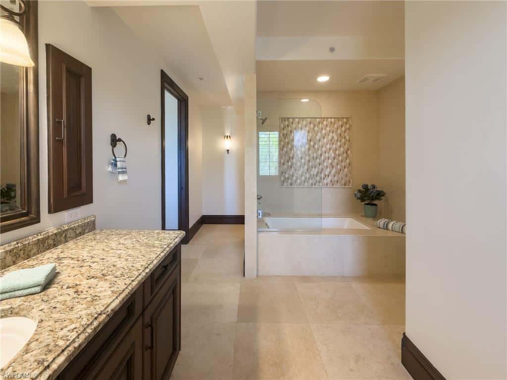 200 Golf Dr, Naples, photo 32