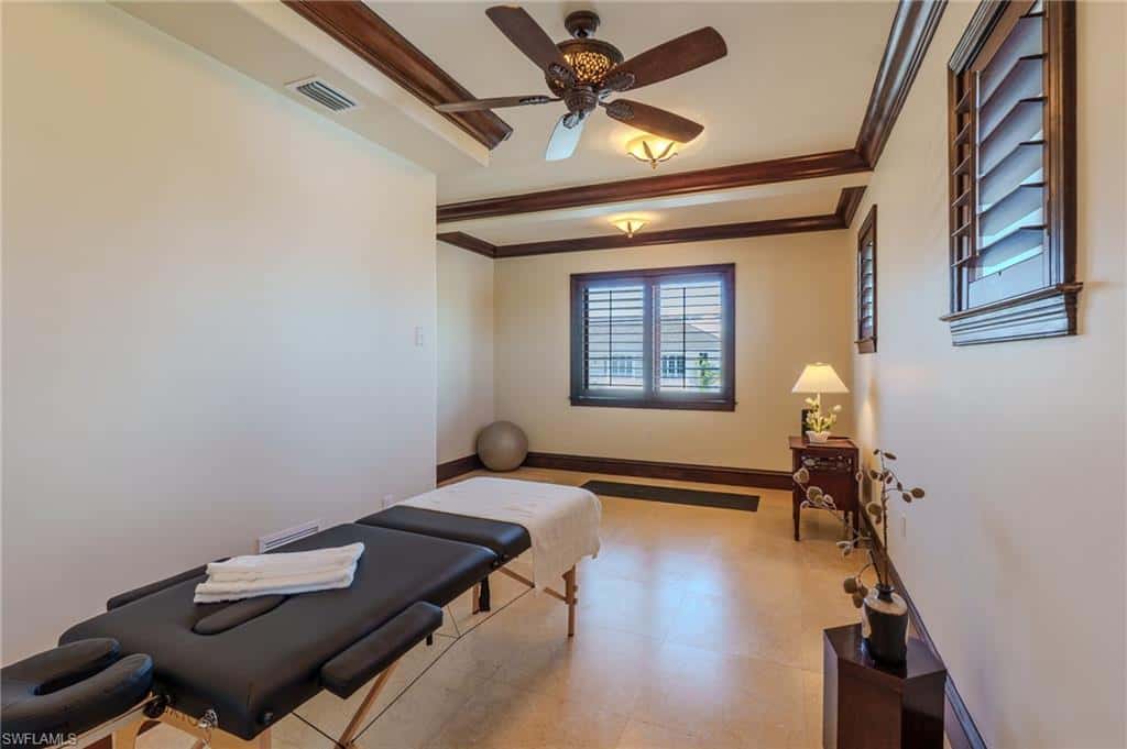 200 Golf Dr, Naples, photo 35