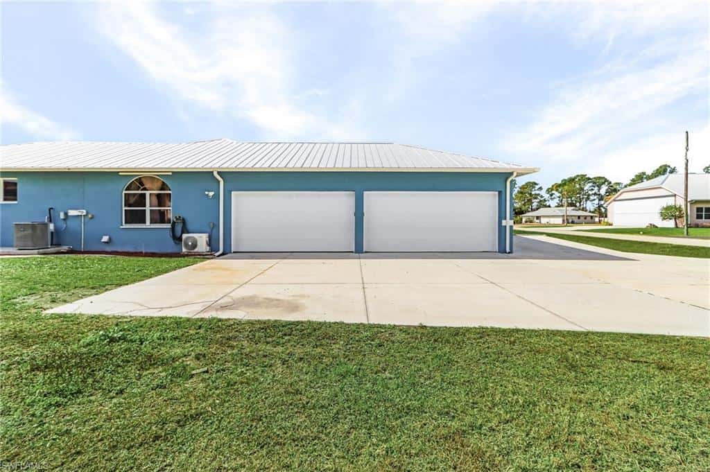 6861 Cadet Ave, Fort Myers, photo 4