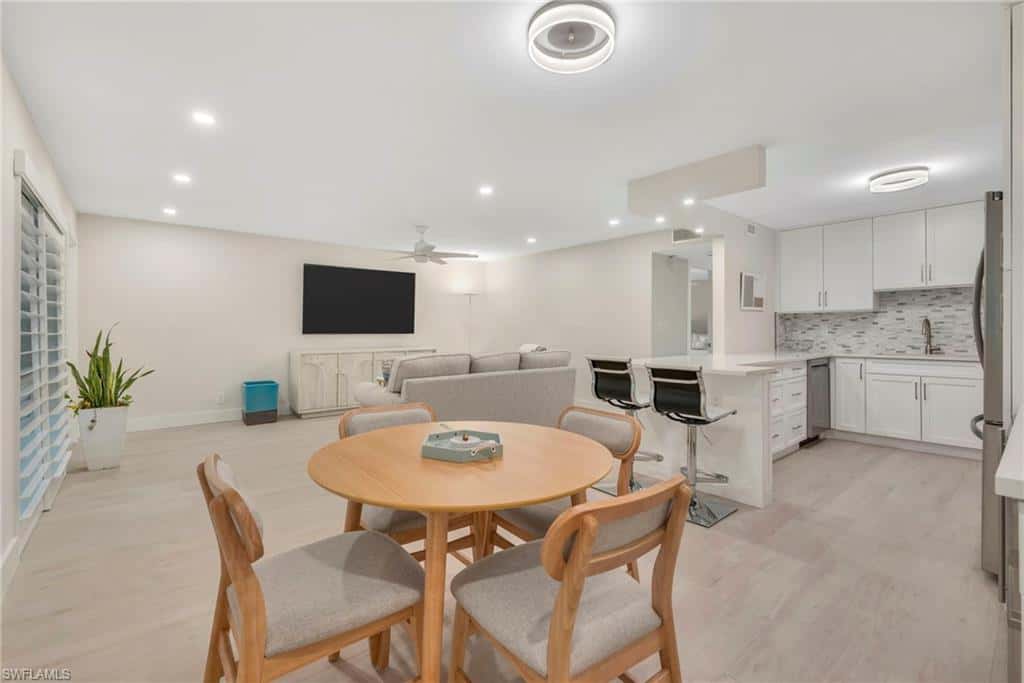 1950 Gulf Shore Blvd #110, Naples, photo 11