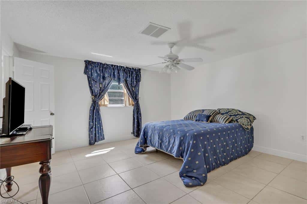 501 11th St, Naples, photo 11