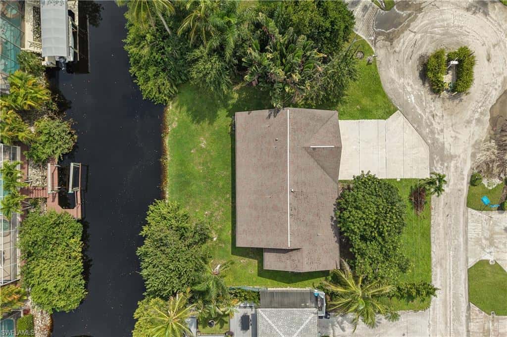 27255 Belle Rio Dr, Bonita Springs, photo 19