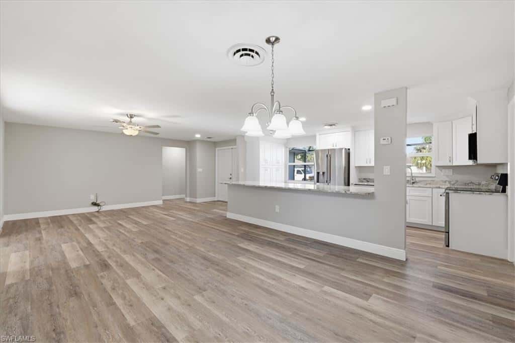 5051 Fairfield Dr, Fort Myers, photo 5