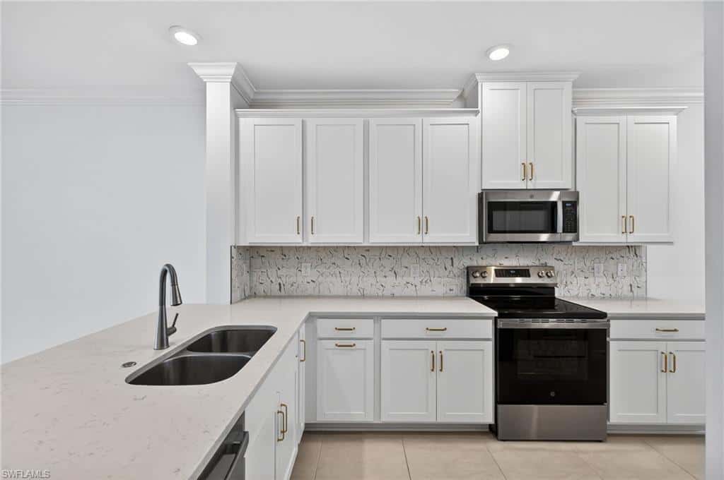 11751 Venetian Lagoon Dr #101, Fort Myers, photo 13